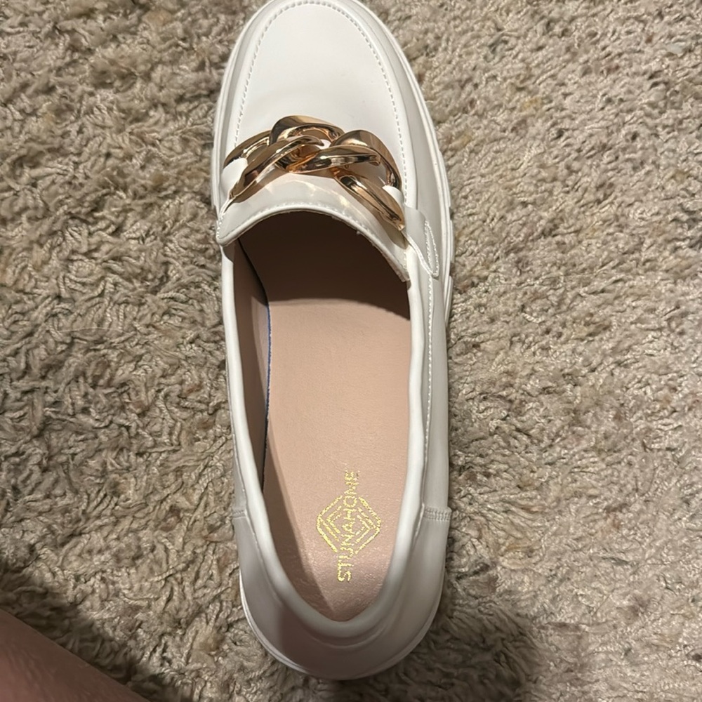 Loafers Size 9 Like new!